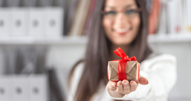 7 meilleurs cadeaux de Nouvel An pour les employés en 2024